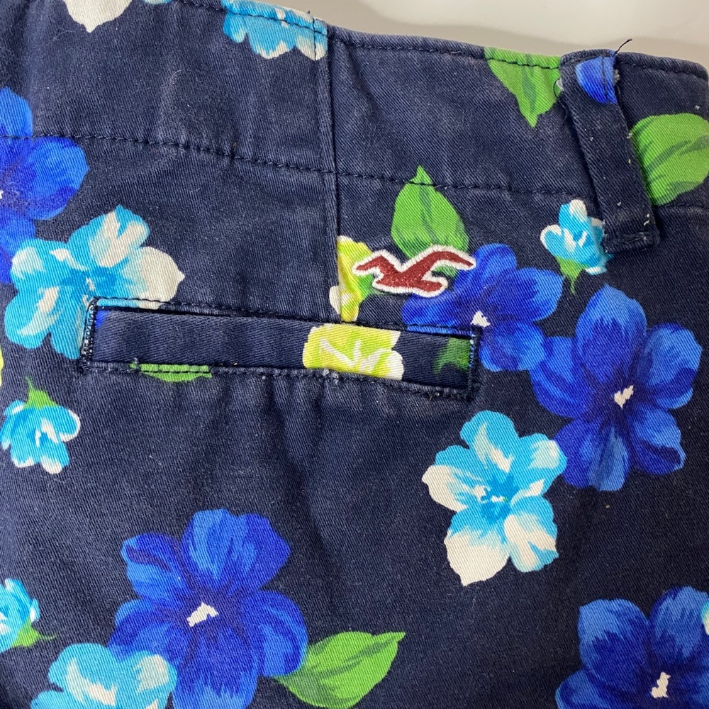 Flower shorts - Picture 5 of 5